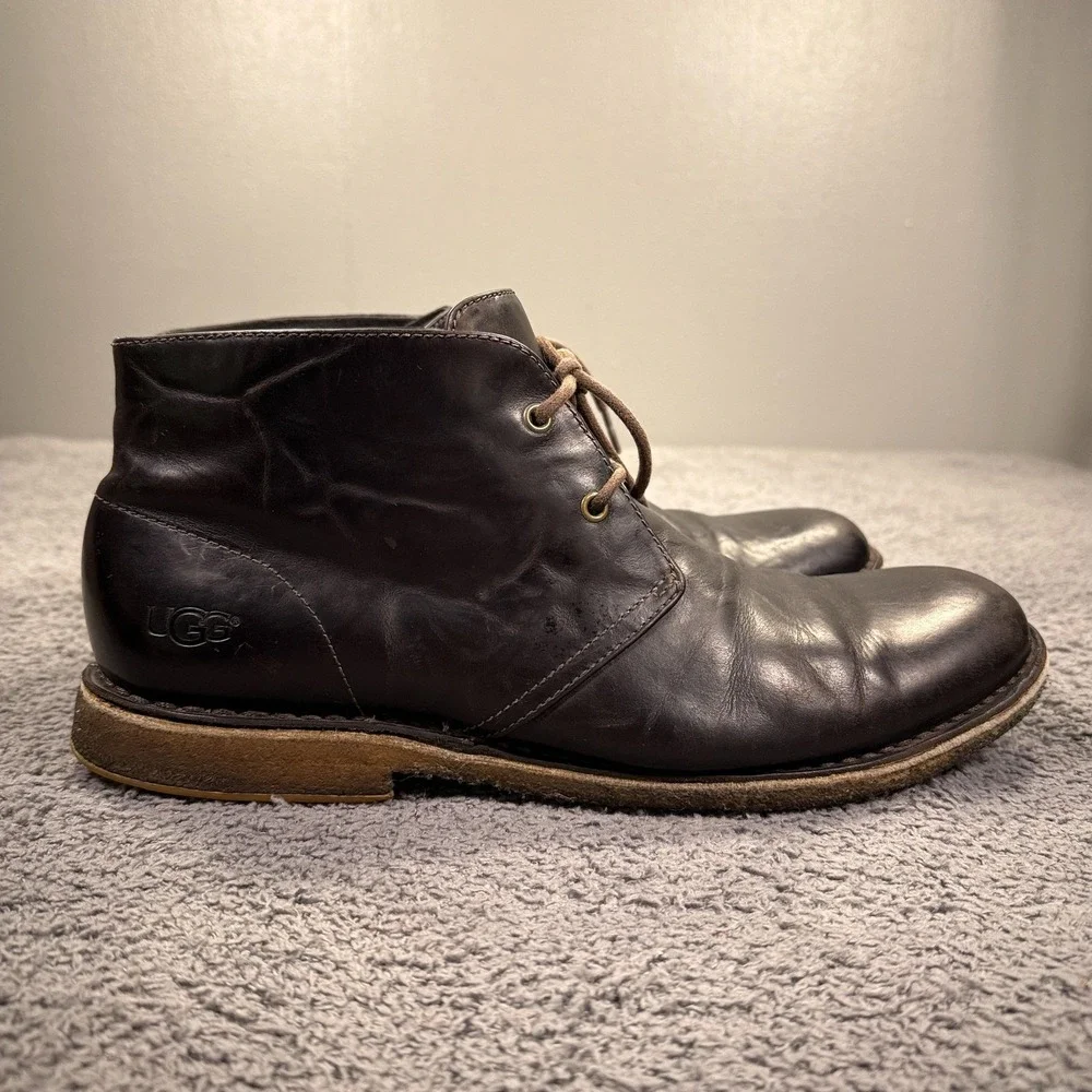 UGG Chukka Boots Mens Size 11.5 Brown Leather Lace Up Ankle Desert Crepe‎ Sole